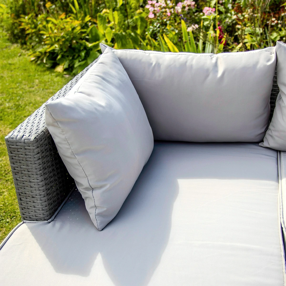 3 Seater Rattan Garden Furniture Sofa Lounging Set with Chaise Lounge & Footrest - Light Grey