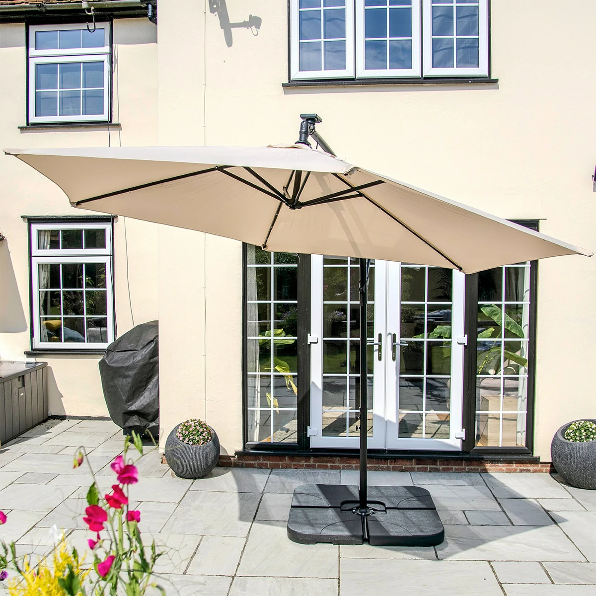 3m Round Cantilever Parasol