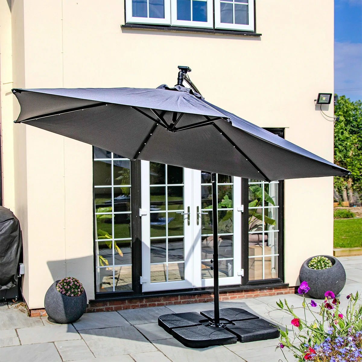 3m Round Cantilever Parasol