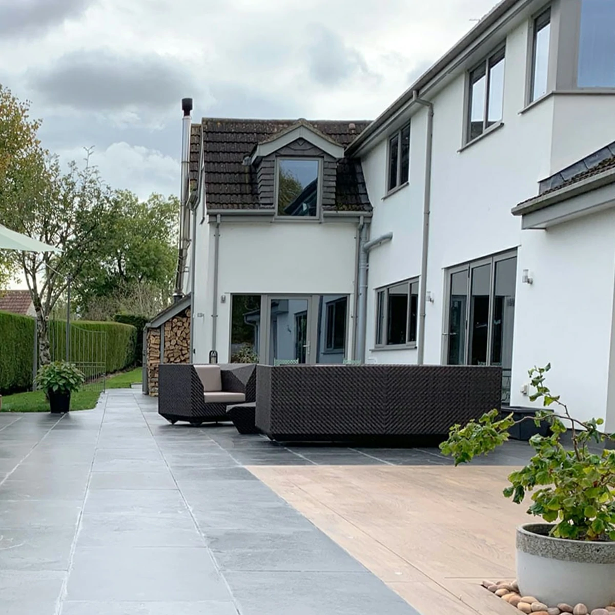 Blue Black Slate Paving Slabs - 600x900 - 20mm