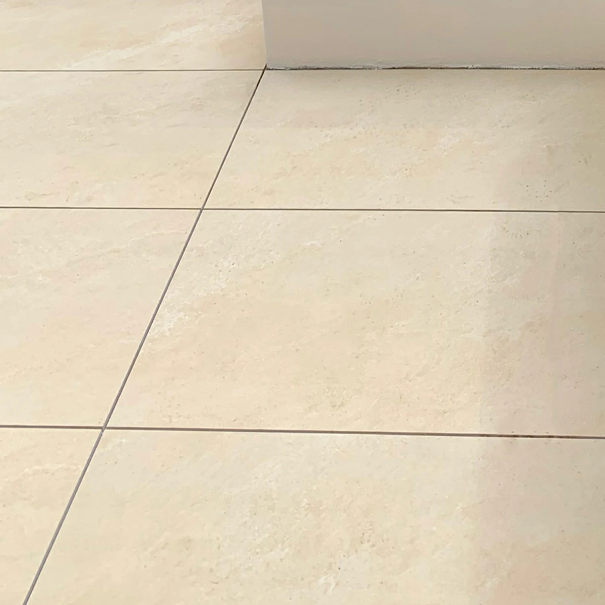 Ivory Outdoor Porcelain Paving Tiles - 600x600 - 20mm