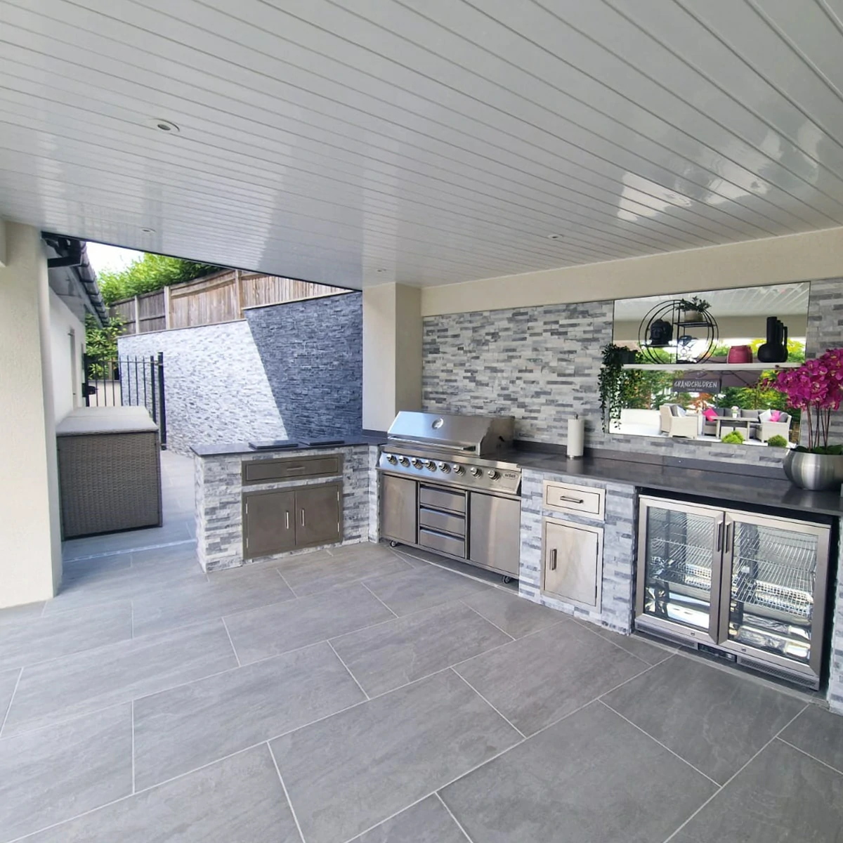 Kandla Grey Outdoor Porcelain Paving Tiles - 600x900 - 20mm