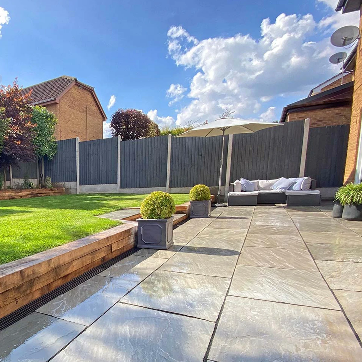Kandla Grey Indian Sandstone Paving Slabs - Riven - 290x290 - 22mm