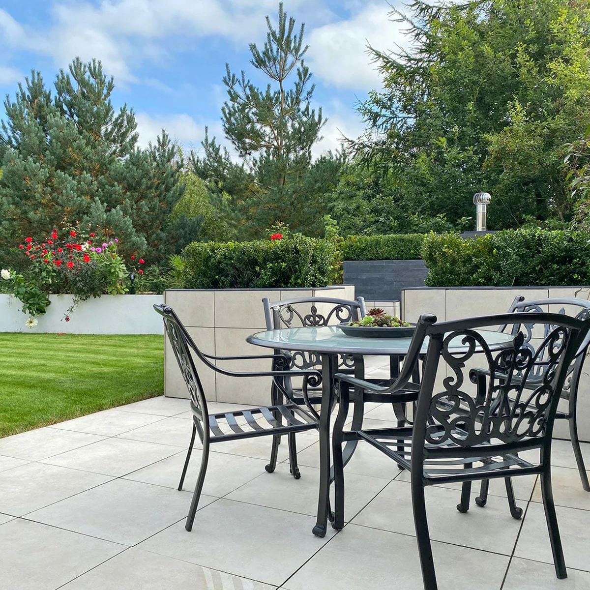 Kandla Grey Indian Sandstone Paving Slabs - Sawn &amp; Honed - 600x600 - 20mm