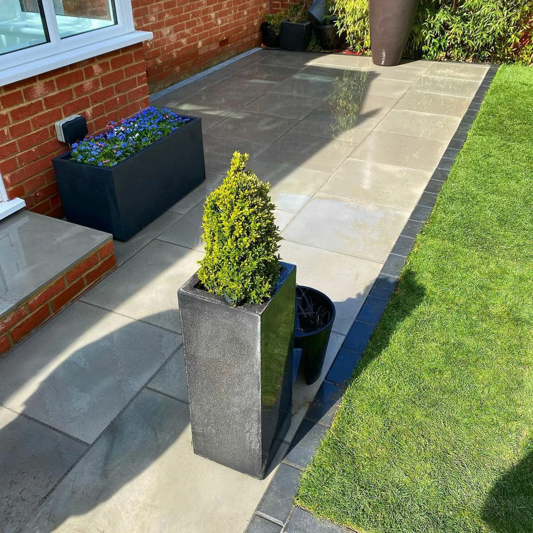 Kandla Grey Indian Sandstone Paving Slabs - Sawn &amp; Honed - 600x600 - 20mm