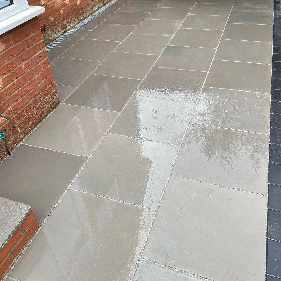 Kandla Grey Indian Sandstone Paving Slabs - Sawn &amp; Honed - 600x600 - 20mm