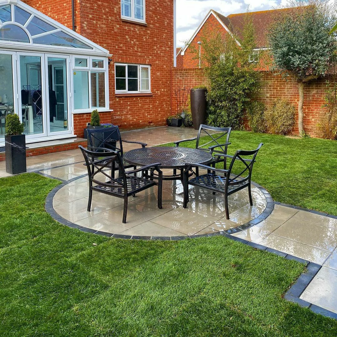 Kandla Grey Indian Sandstone Paving Slabs - Sawn &amp; Honed - 600x600 - 20mm
