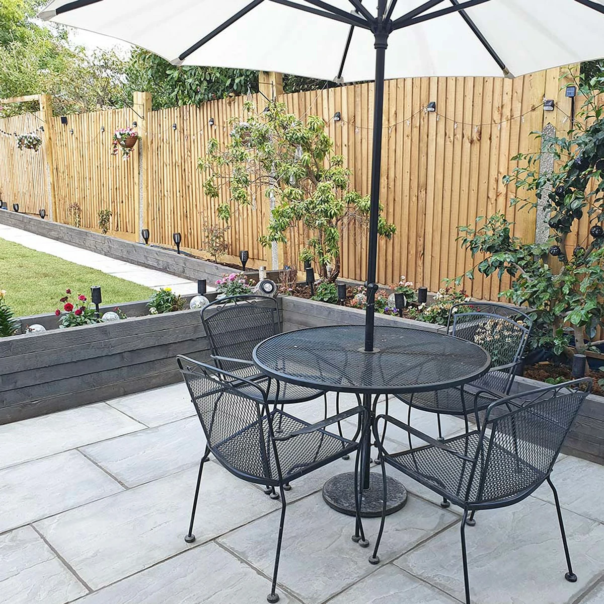 Kandla Grey Indian Sandstone Paving Slabs - Tumbled - 600x900 - 22mm