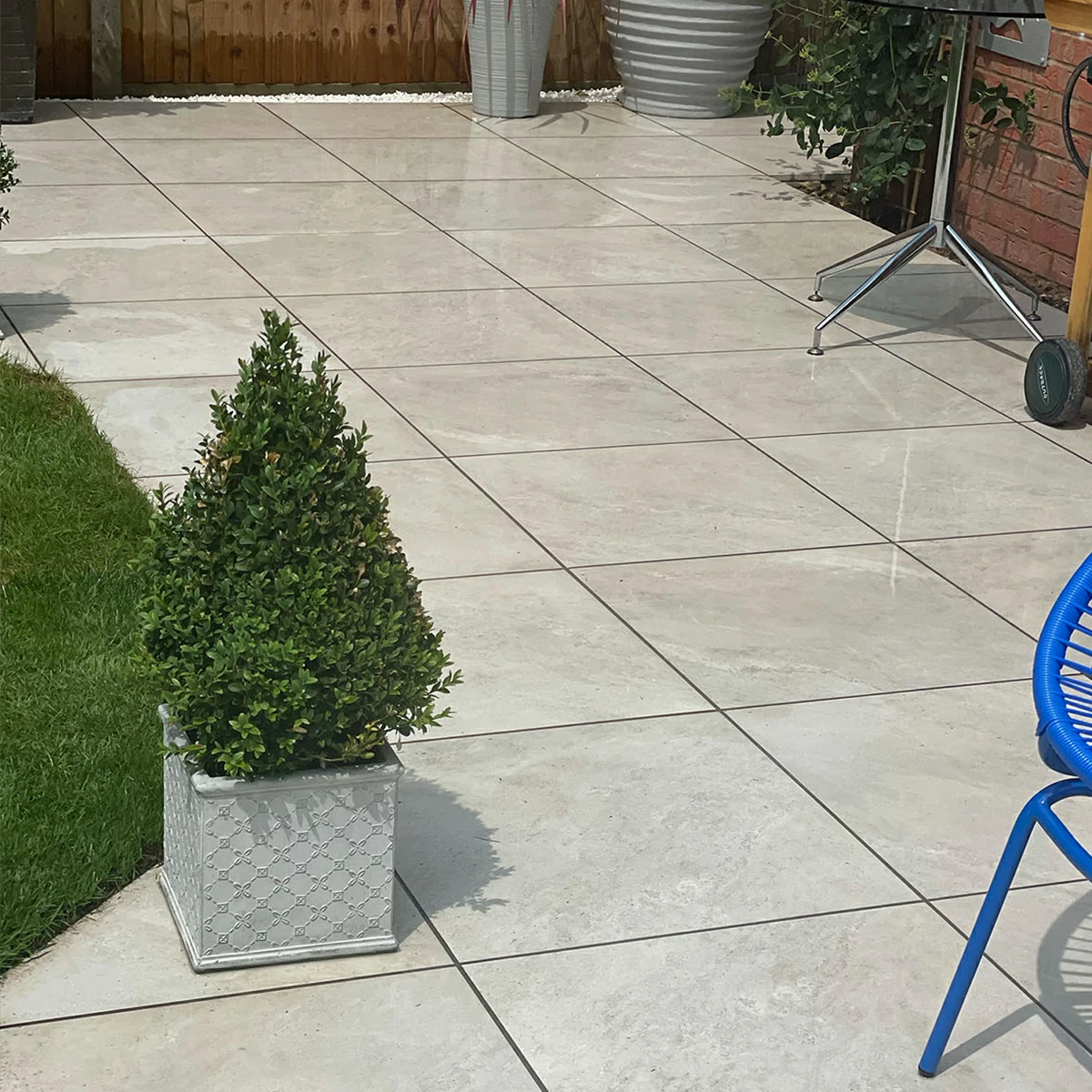 Mountain White Outdoor Porcelain Paving Tiles - 600x600 - 20mm
