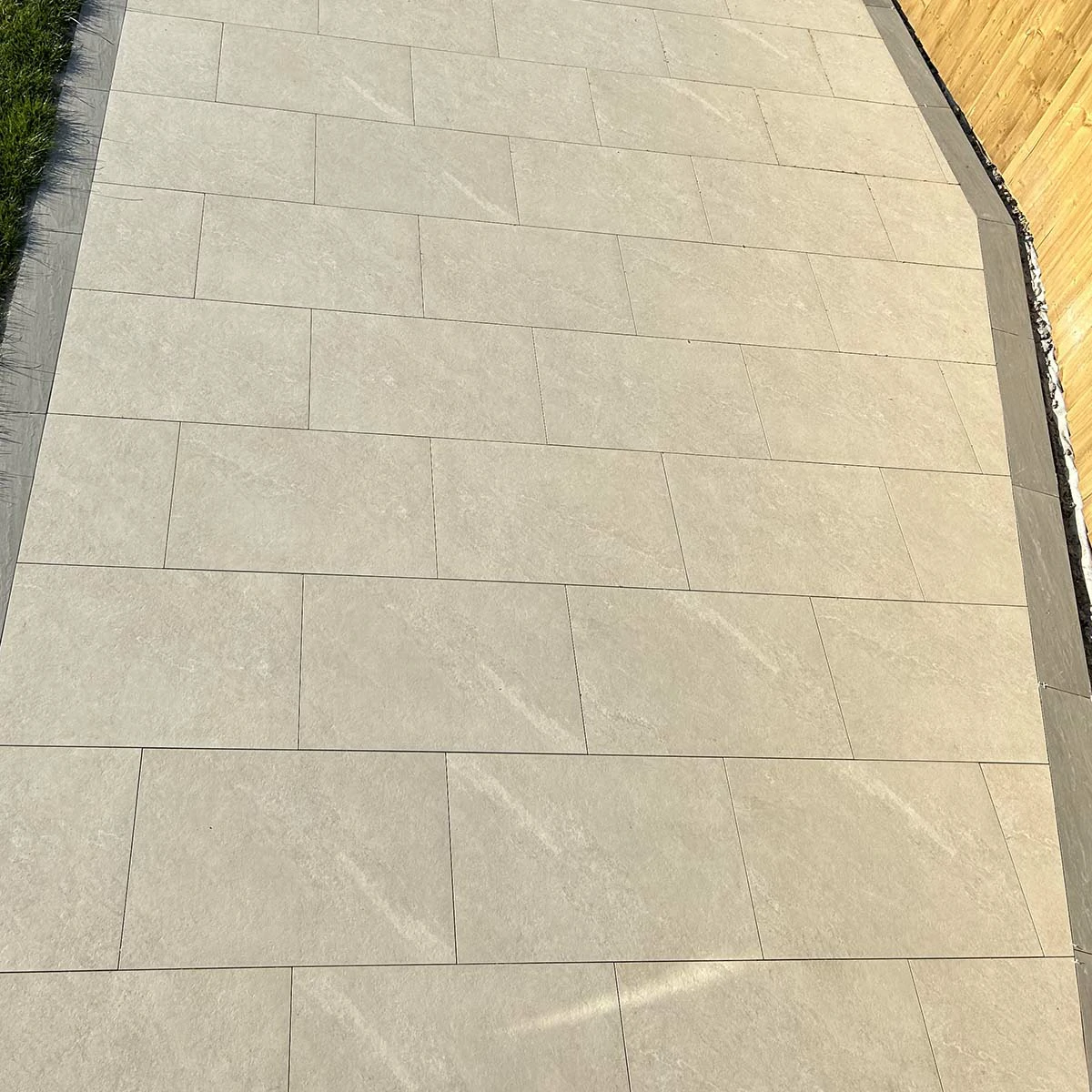 Mountain White Outdoor Porcelain Paving Tiles - 600x900 - 20mm