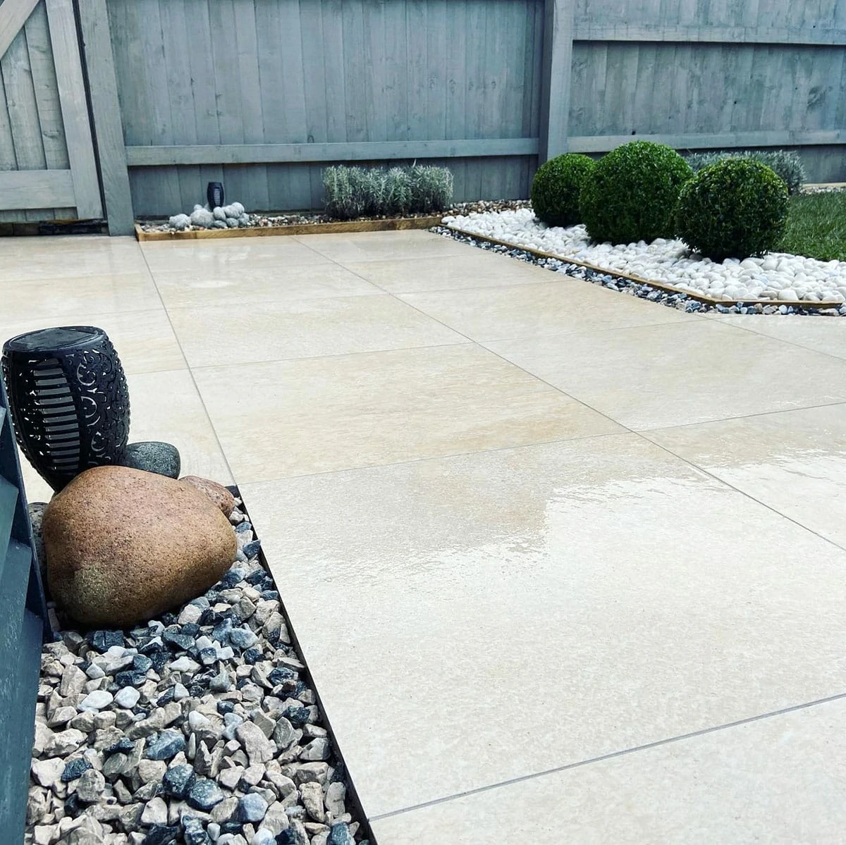 Quartzite Outdoor Porcelain Paving Tiles - 600x600 - 20mm
