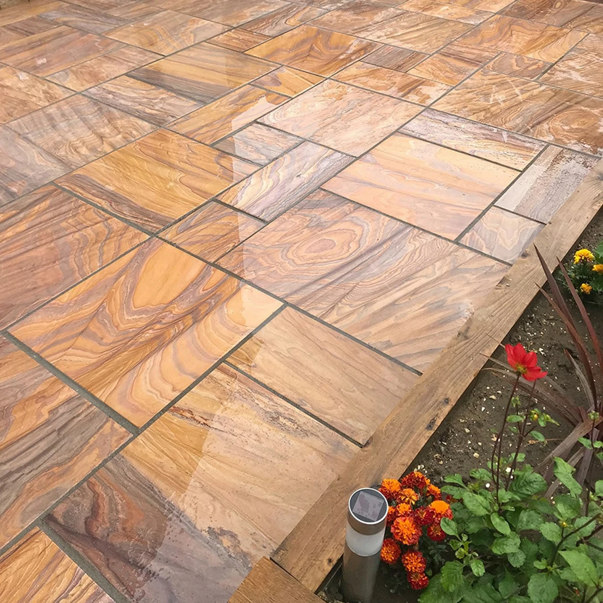 Rainbow Indian Sandstone Paving Slabs - Sawn & Honed - Patio Kit - 22mm