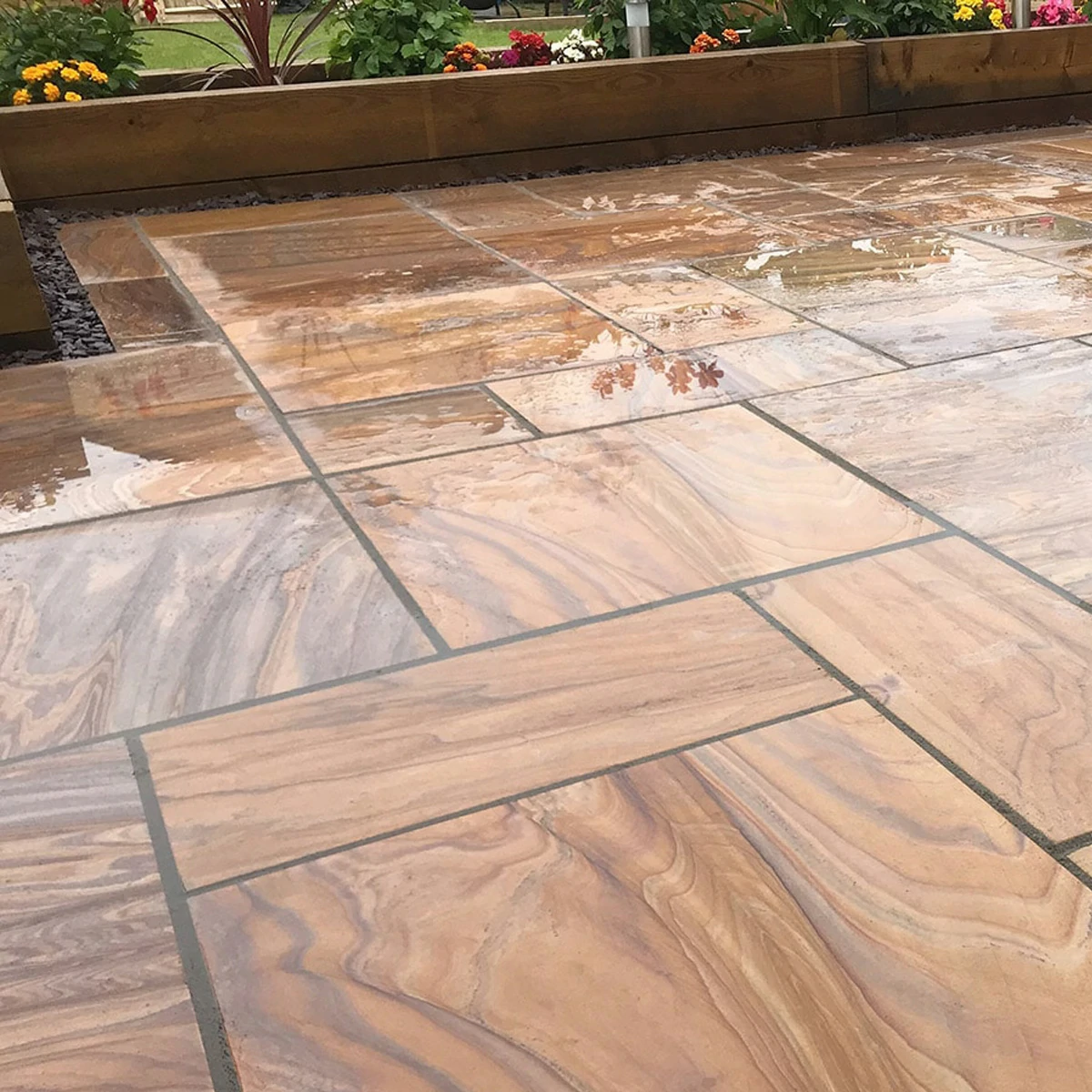 Rainbow Indian Sandstone Paving Slabs - Sawn & Honed - Patio Kit - 22mm