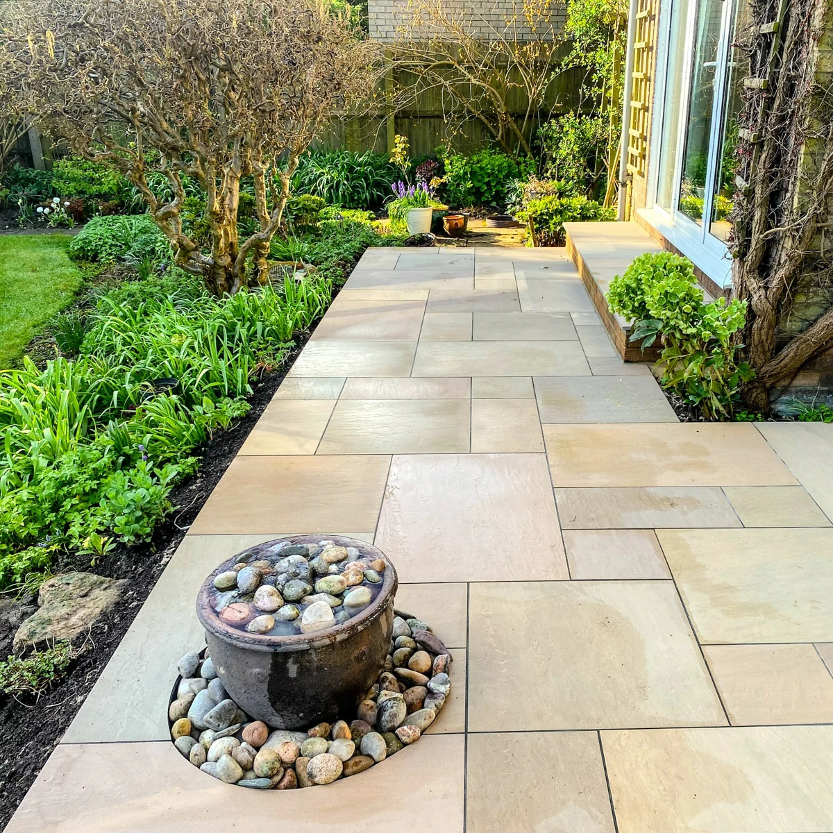 Raj Green Outdoor Porcelain Paving Tiles - Patio Kit - 20mm