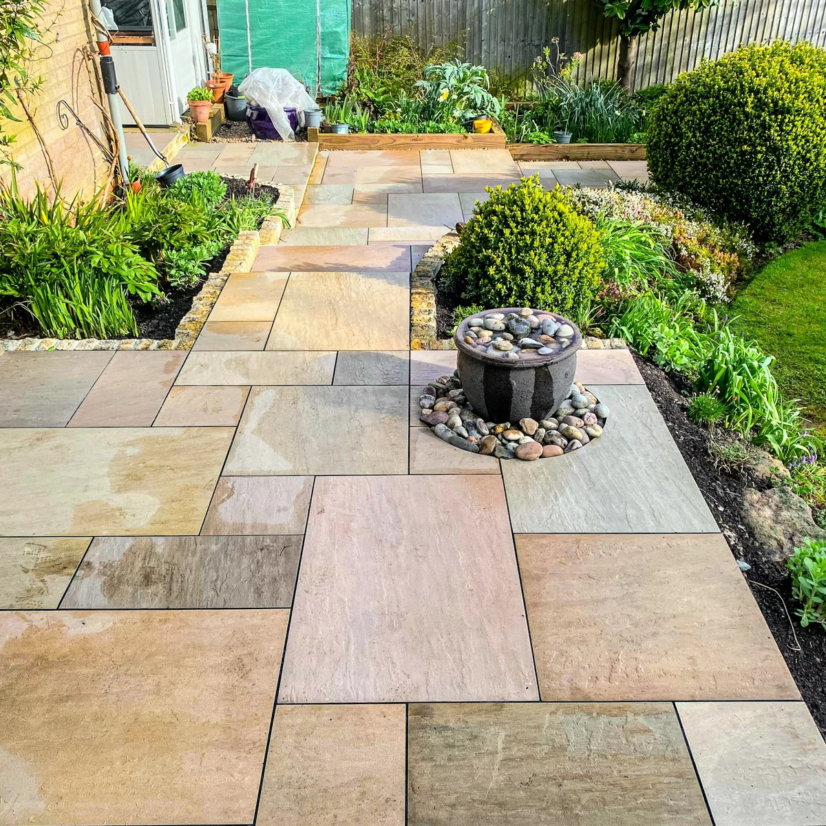 Raj Green Outdoor Porcelain Paving Tiles - Patio Kit - 20mm