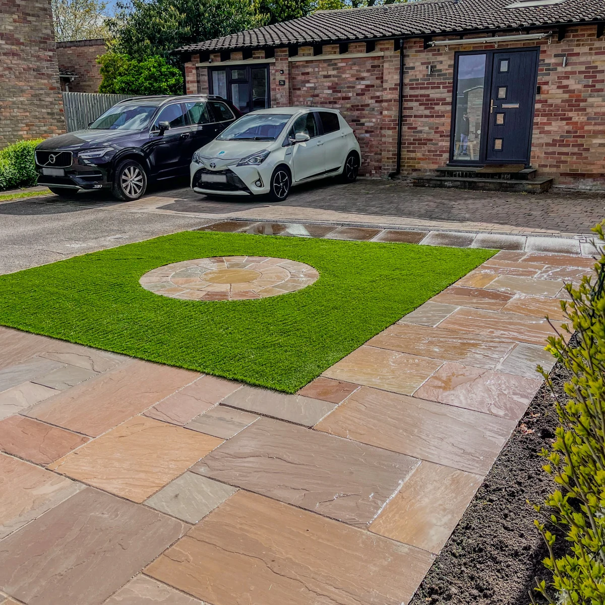 Raj Green Indian Sandstone Circle Kit - Riven - 1.8m Diameter - 22mm