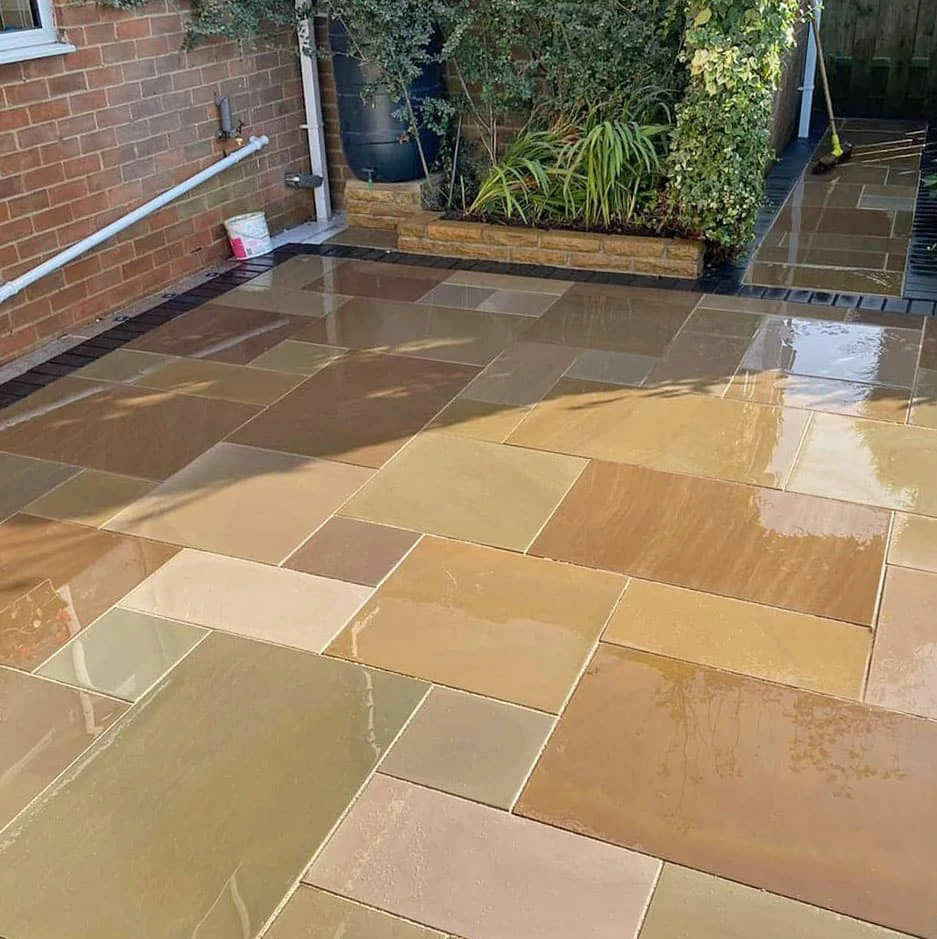 Raj Green Indian Sandstone Paving Slabs - Sawn & Honed - Patio Kit - 20mm