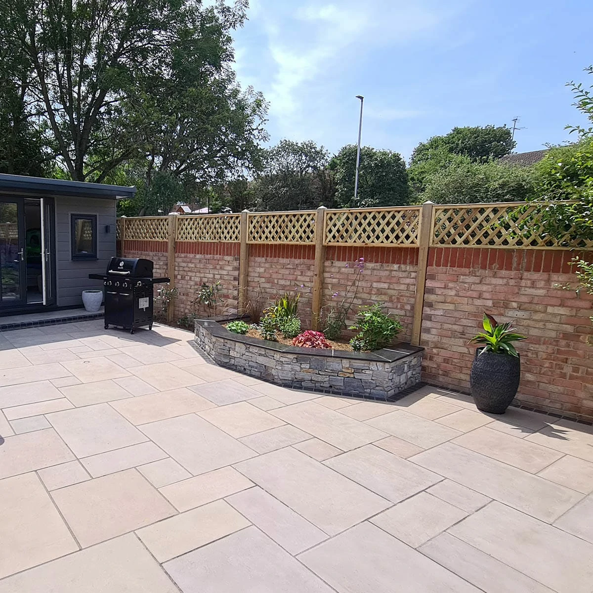 Raj Green Indian Sandstone Paving Slabs - Sawn & Honed - Patio Kit - 20mm