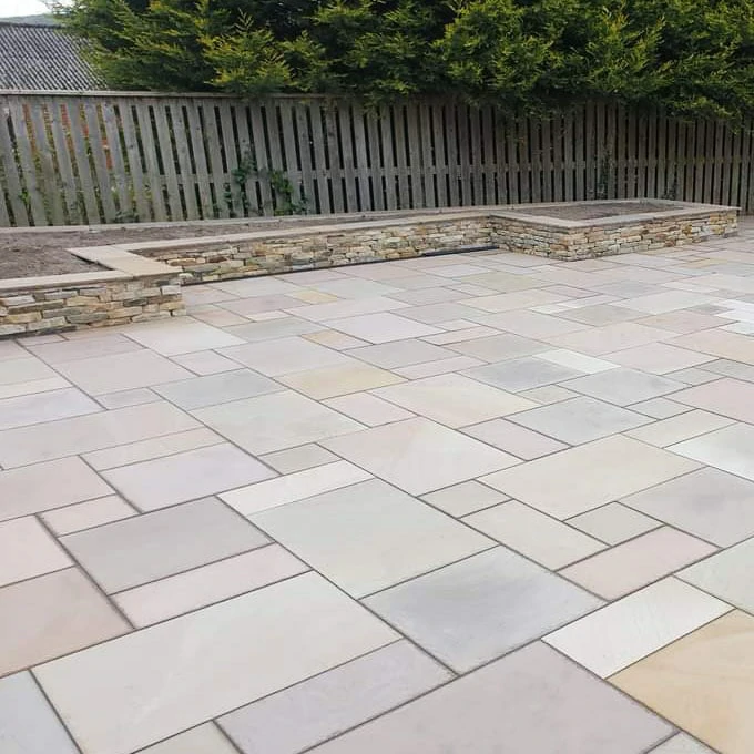 Raj Green Indian Sandstone Paving Slabs - Sawn & Honed - Patio Kit - 20mm