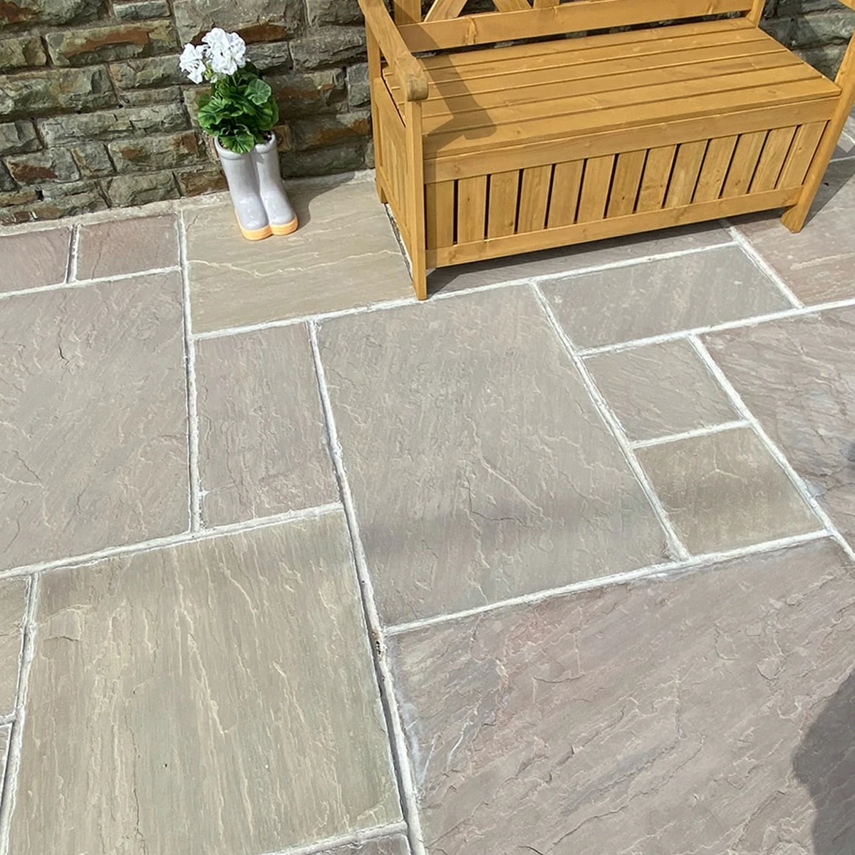 Raj Green Indian Sandstone Paving Slabs – Tumbled – 600x290 – 22mm