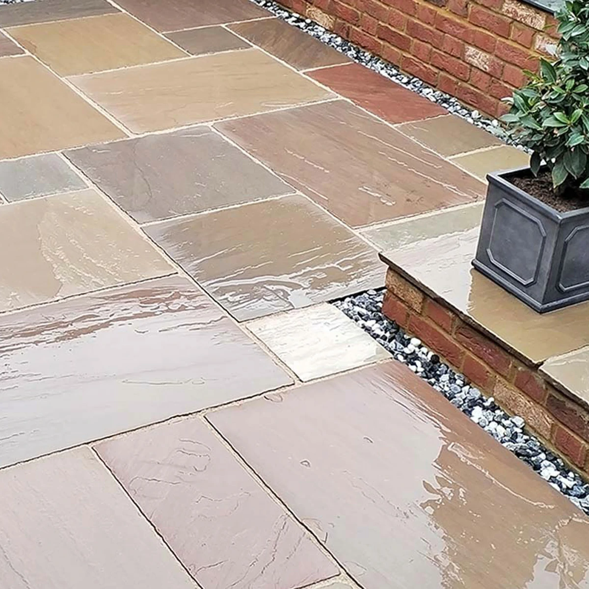 Raj Green Indian Sandstone Paving Slabs - Tumbled - Patio Kit - 22mm
