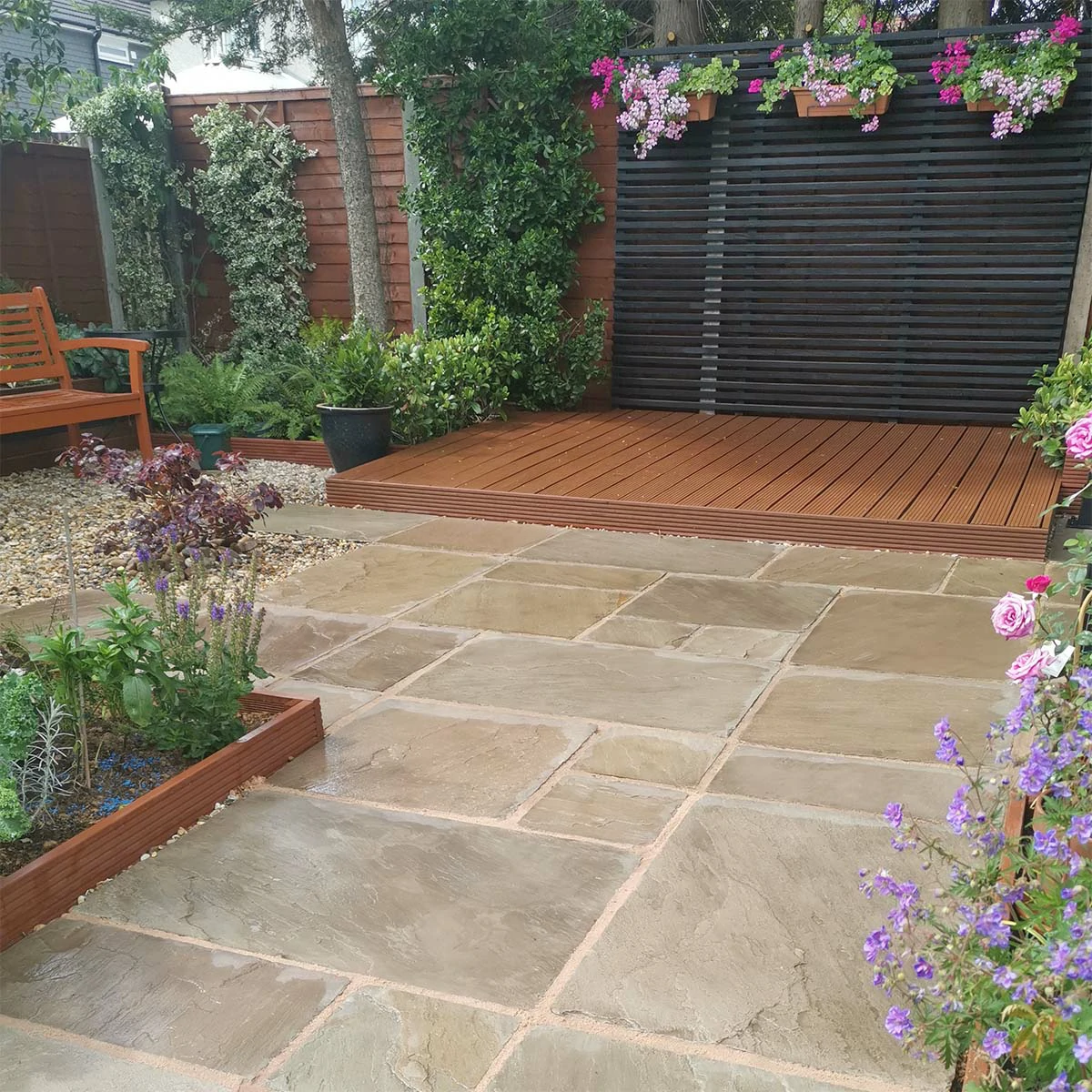 Raj Green Indian Sandstone Paving Slabs - Tumbled - Patio Kit - 22mm