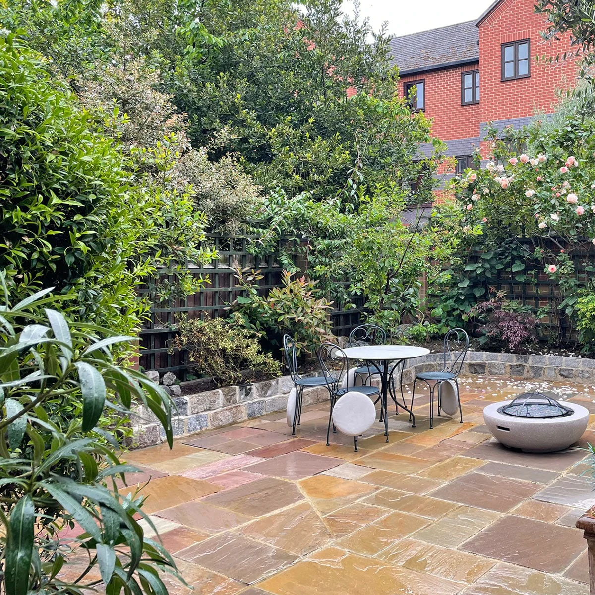 Rippon Buff Indian Sandstone Paving Slabs - Riven - 600x290 - 22mm