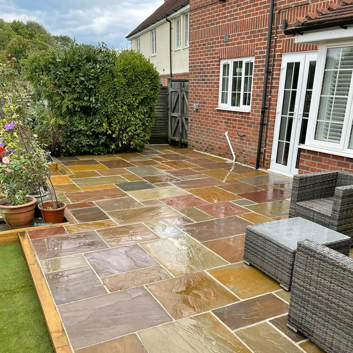 Rippon Buff Indian Sandstone Paving Slabs - Riven - 600x290 - 22mm