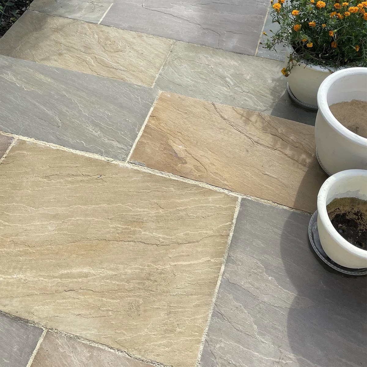Rippon Buff Indian Sandstone Paving Slabs - Riven - 600x900 - 22mm