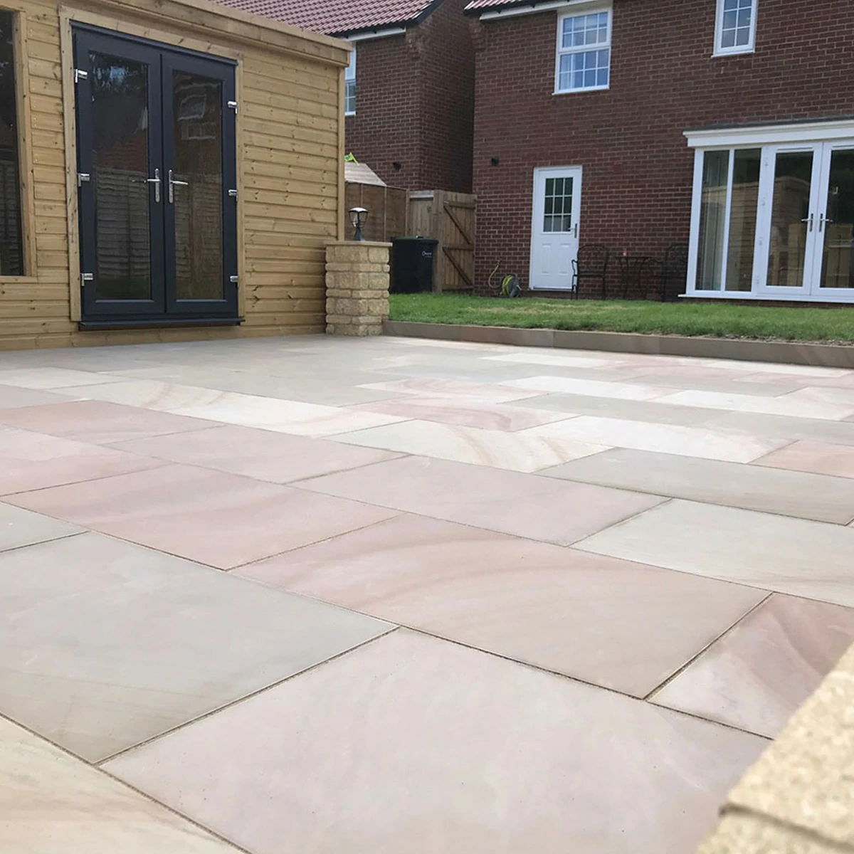 Rippon Buff Indian Sandstone Paving Slabs - Sawn & Honed - 600x295 - 20mm