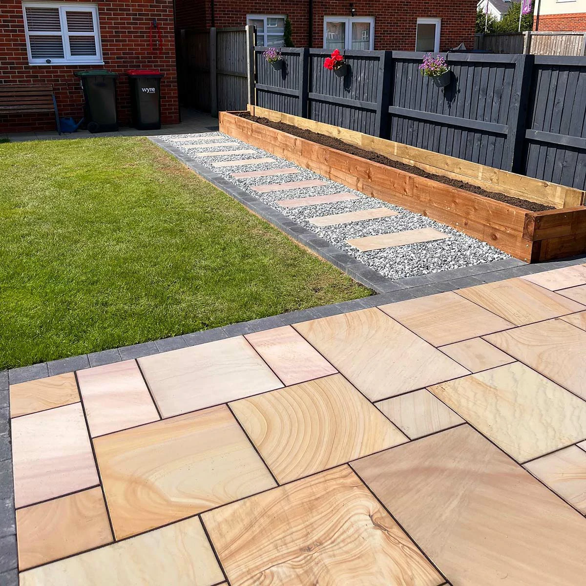 Rippon Buff Indian Sandstone Paving Slabs - Sawn & Honed - Patio Kit - 20mm