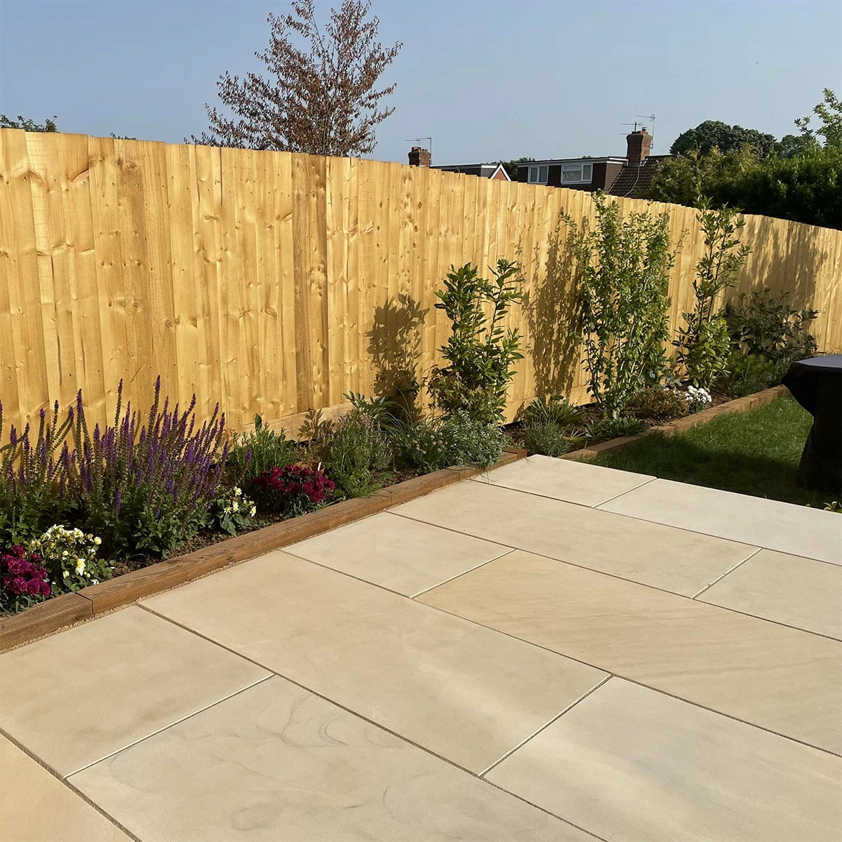 Sawn Mint Indian Sandstone Paving Slabs - 1200x600 - 20mm