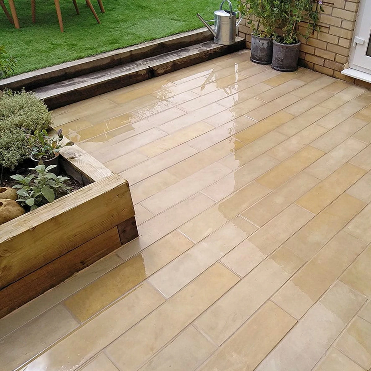Sawn Mint Indian Sandstone Paving Slabs - 295x295 - 20mm