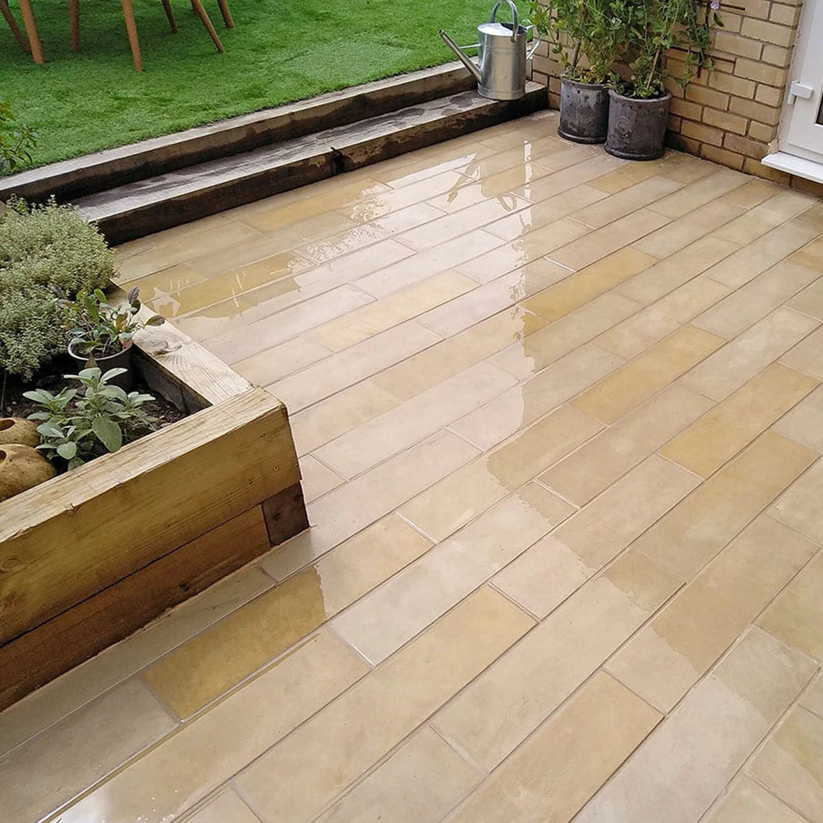 Sawn Mint Indian Sandstone Paving - 600x150 - 20mm