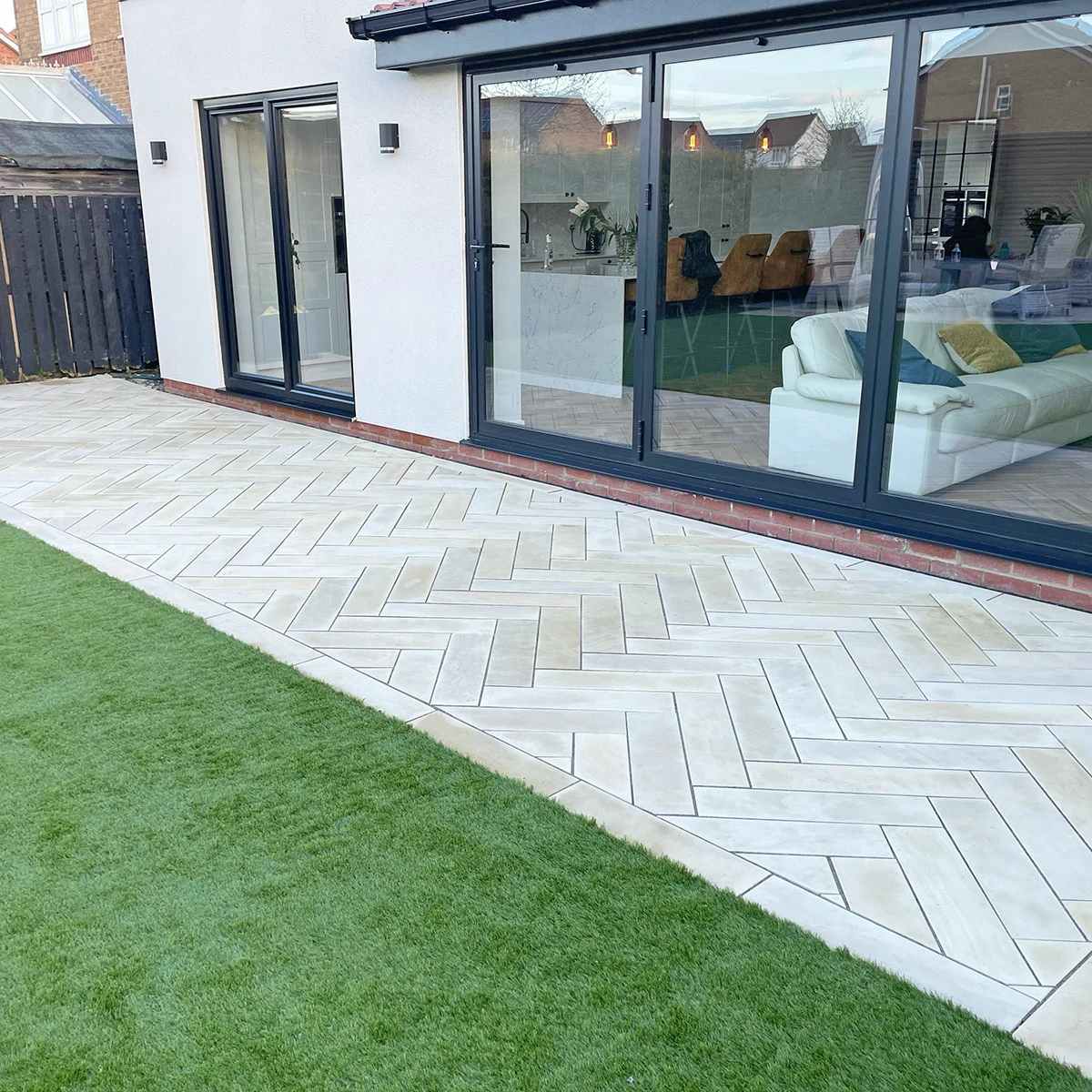 Sawn Mint Indian Sandstone Paving - 600x150 - 20mm