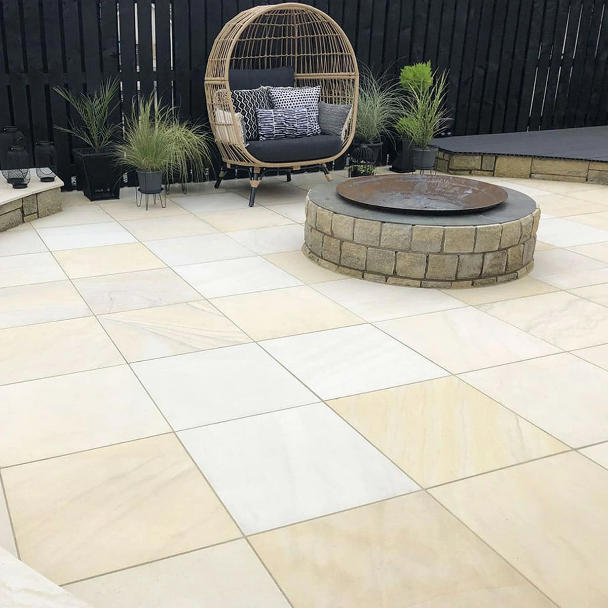 Sawn Mint Indian Sandstone Paving Slabs - 600x600 - 20mm