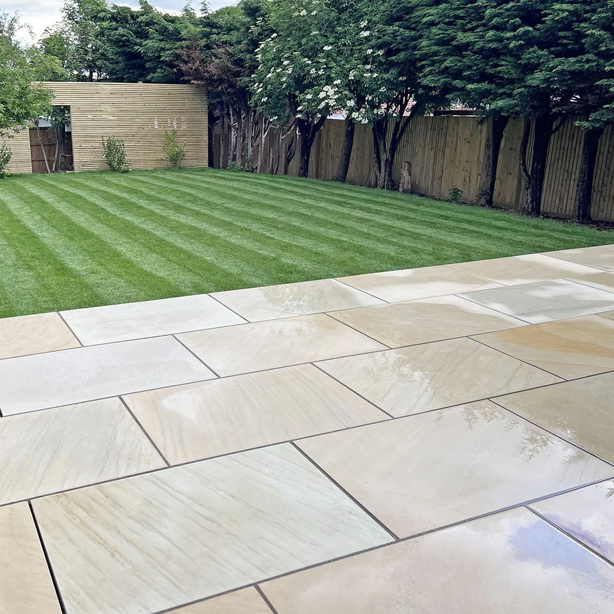 Sawn Mint Indian Sandstone Paving Slabs - 600x900 - 20mm