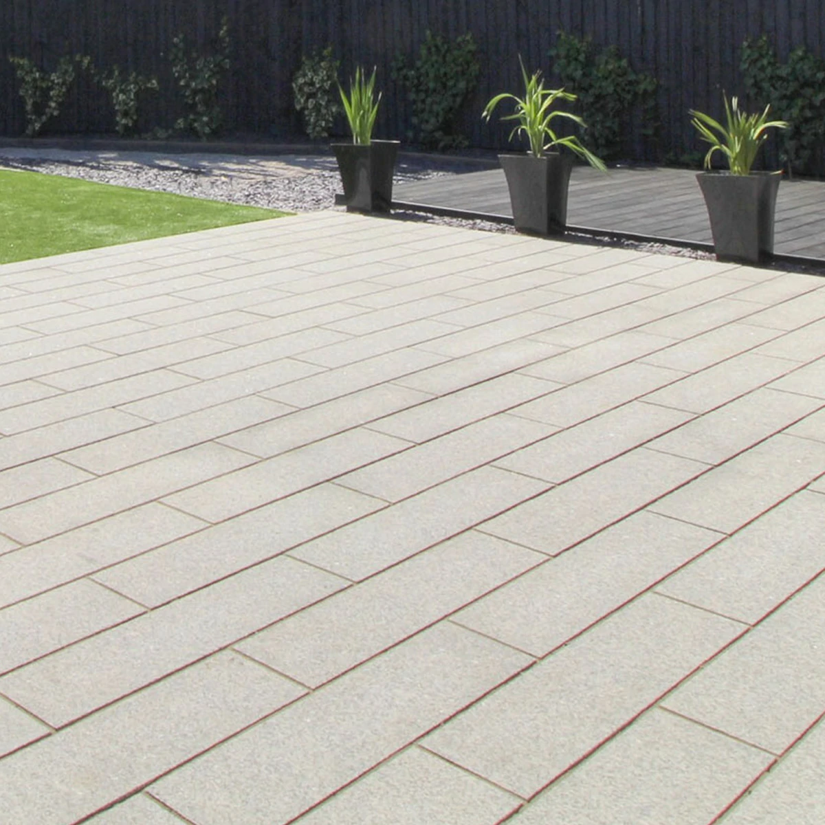 Silver Grey Granite Paving Slabs - 600x150 - 20mm