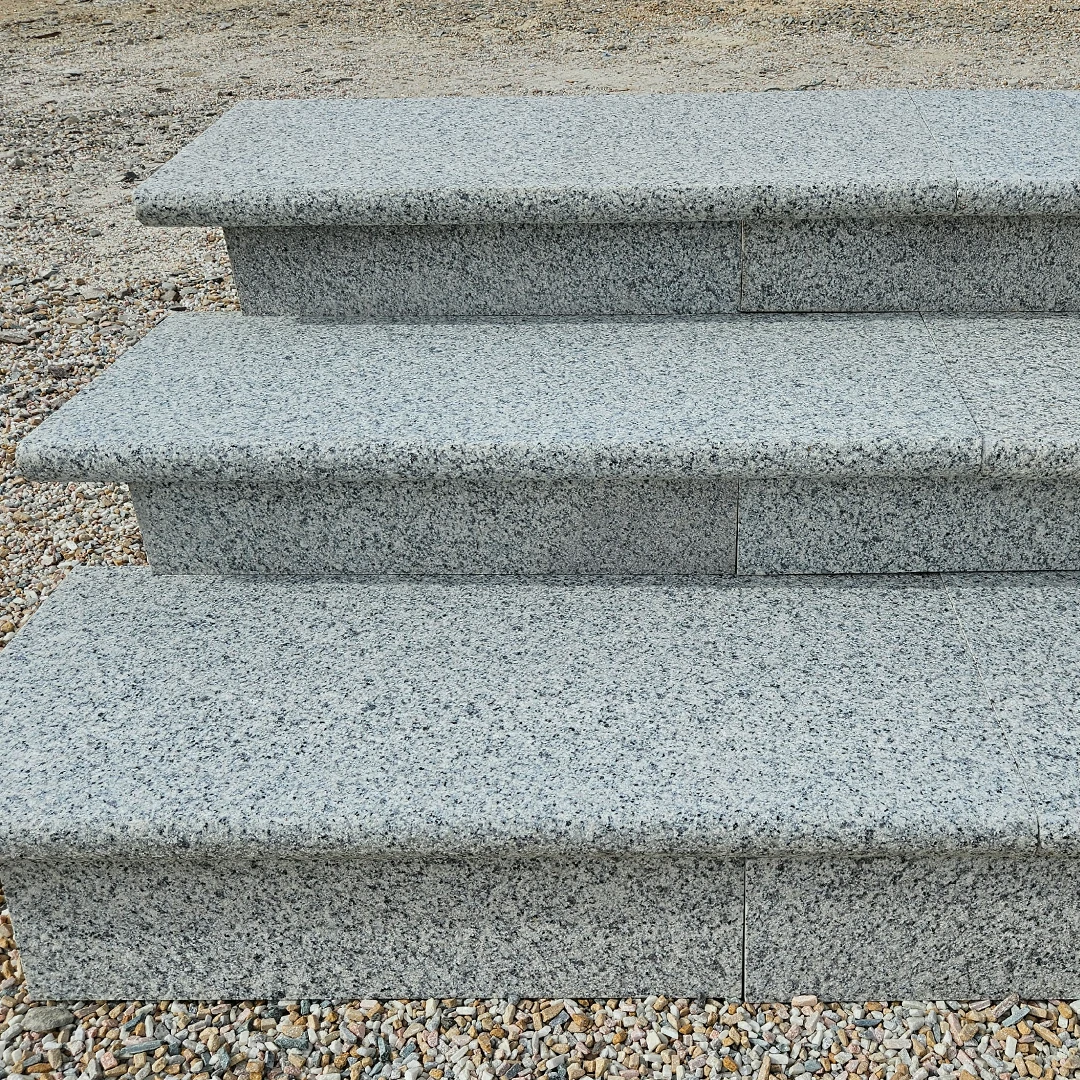 Silver Grey Granite - Bullnose Coping Stones - Flamed - 600x300 - 40mm