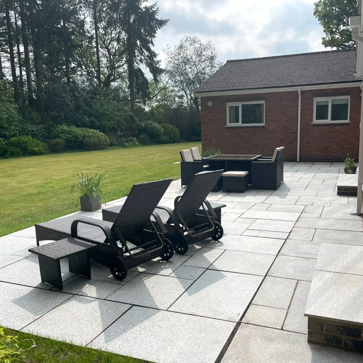 Silver Grey Granite Paving Slabs - Patio Kit - 20mm