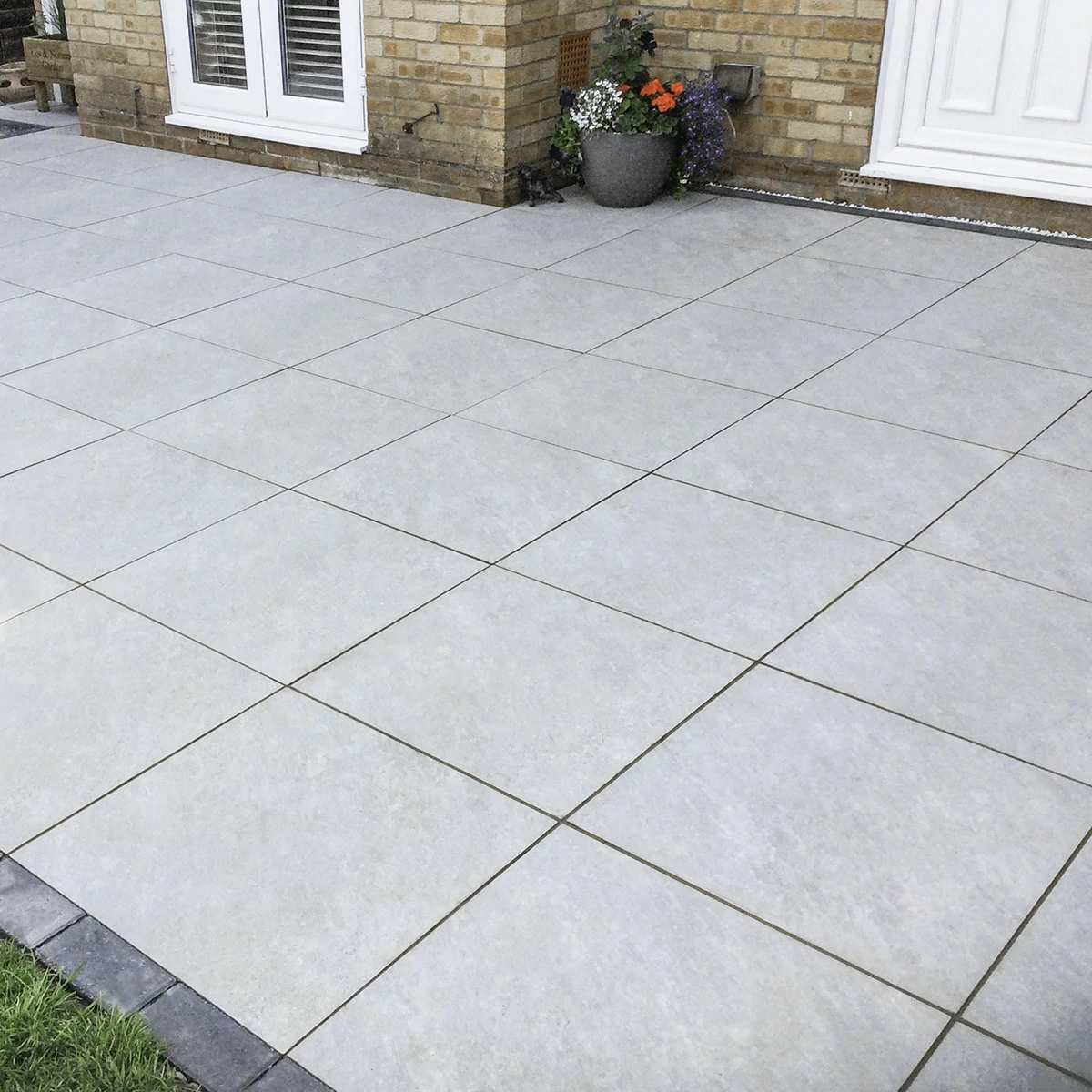 Silver Grey Outdoor Porcelain Paving Tiles - 600x600 - 20mm