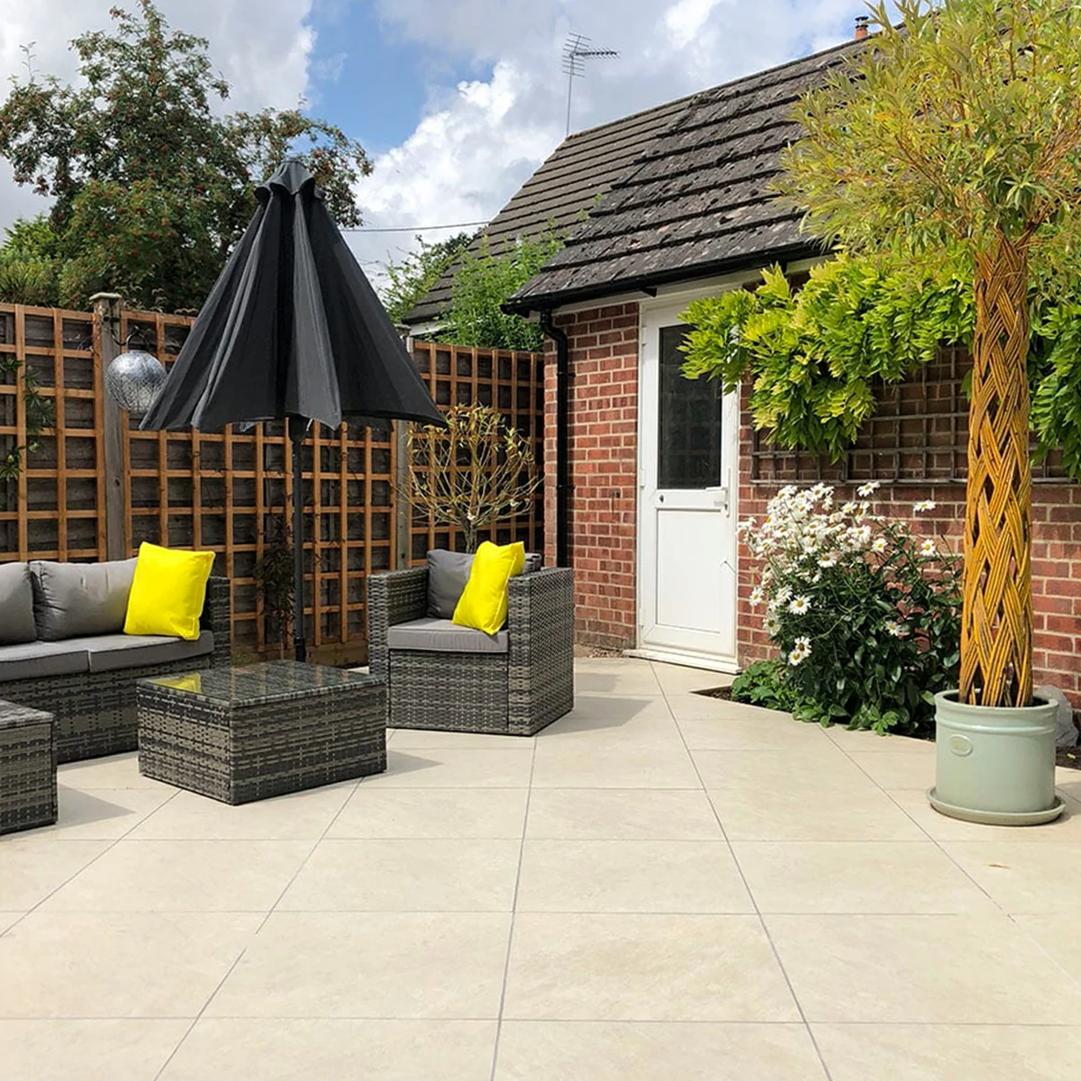 White Outdoor Porcelain Paving Tiles - 600x600 - 20mm