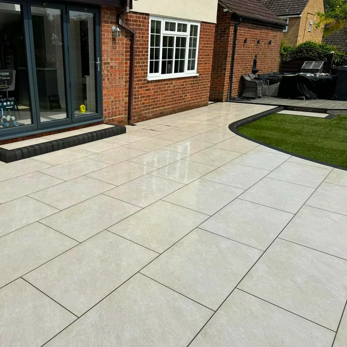 White Outdoor Porcelain Paving Tiles - 600x900 - 20mm
